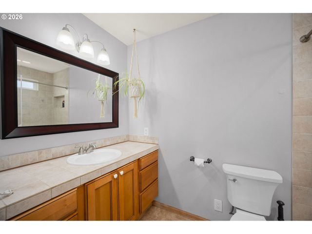 25515 Sw RAINBOW Ln, Hillsboro, OR 97123
