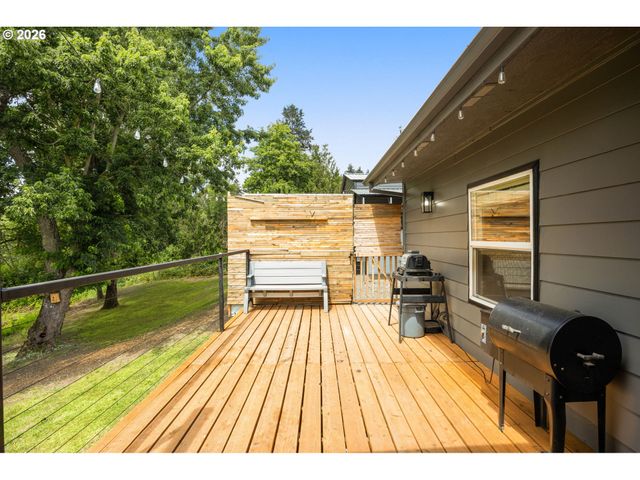 25515 Sw RAINBOW Ln, Hillsboro, OR 97123