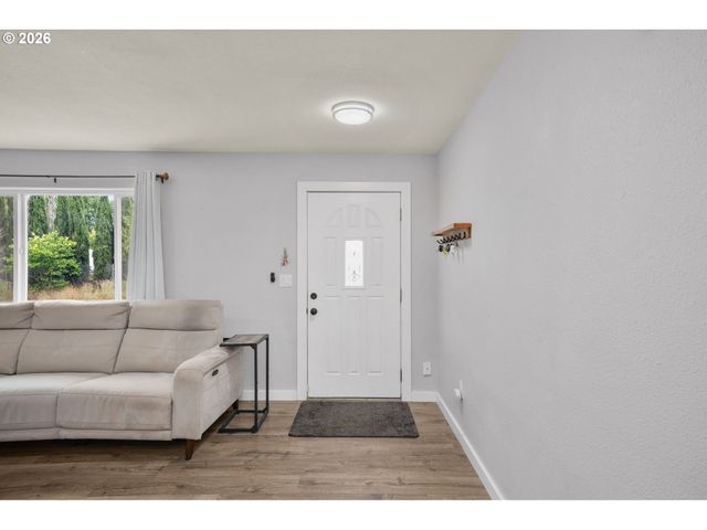 25515 Sw RAINBOW Ln, Hillsboro, OR 97123