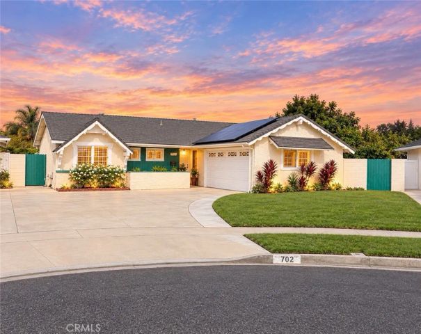 702 S Arapaho, Santa Ana, CA 92704