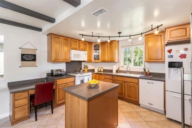 702 S Arapaho, Santa Ana, CA 92704