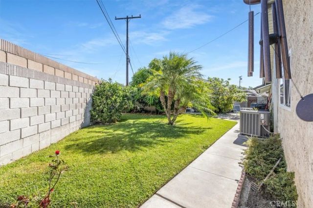 702 S Arapaho, Santa Ana, CA 92704