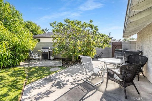 702 S Arapaho, Santa Ana, CA 92704