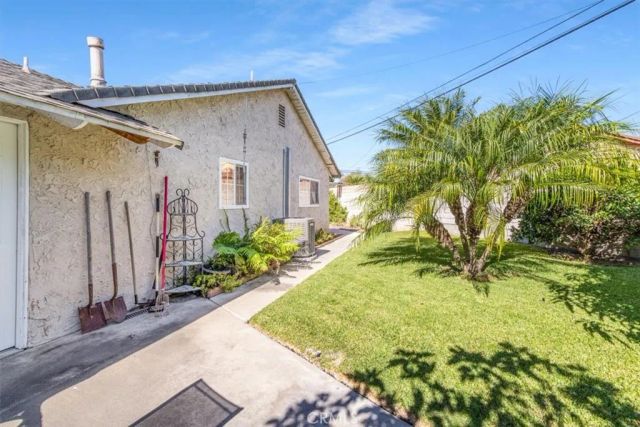 702 S Arapaho, Santa Ana, CA 92704