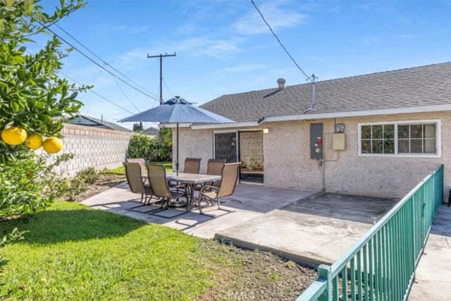 702 S Arapaho, Santa Ana, CA 92704