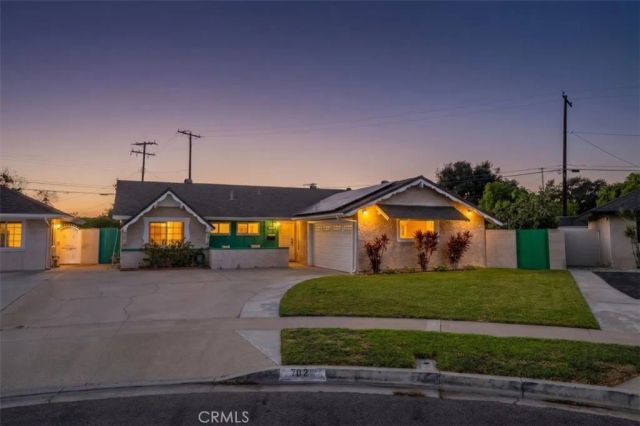 702 S Arapaho, Santa Ana, CA 92704