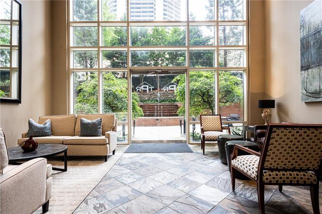 2626 Peachtree NW Road 706, Atlanta, GA 30305