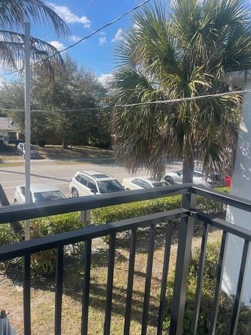 1005 SE 15th Street 5D, Fort Lauderdale, FL 33316