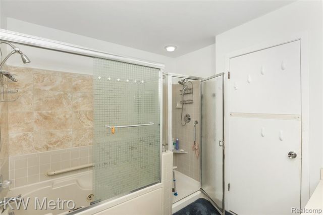 6129 Westbrooke Drive, West Bloomfield, MI 48322