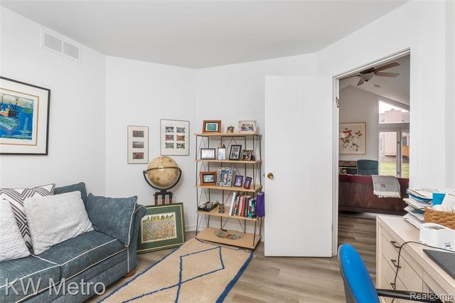 6129 Westbrooke Drive, West Bloomfield, MI 48322