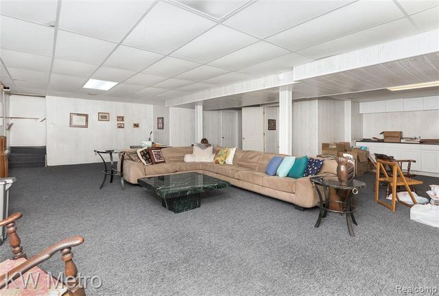 6129 Westbrooke Drive, West Bloomfield, MI 48322