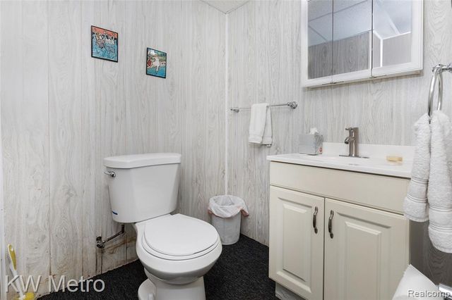 6129 Westbrooke Drive, West Bloomfield, MI 48322