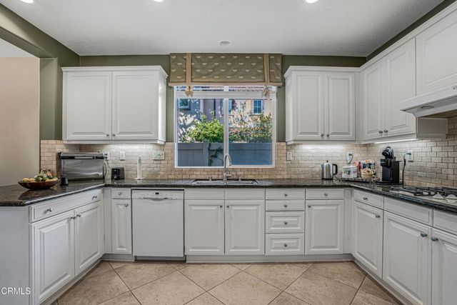 631 Clearwater Creek Drive, Thousand Oaks, CA 91320