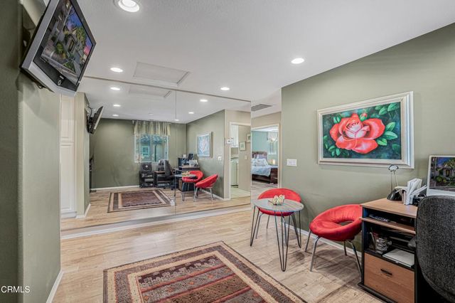 631 Clearwater Creek Drive, Thousand Oaks, CA 91320