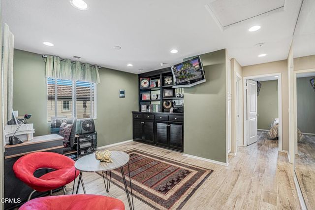 631 Clearwater Creek Drive, Thousand Oaks, CA 91320