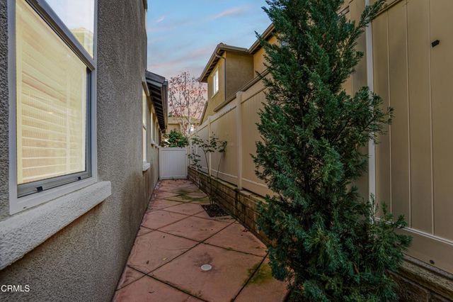 631 Clearwater Creek Drive, Thousand Oaks, CA 91320