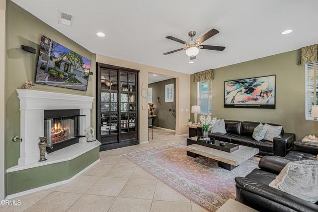 631 Clearwater Creek Drive, Thousand Oaks, CA 91320