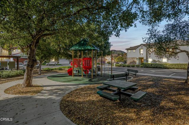 631 Clearwater Creek Drive, Thousand Oaks, CA 91320