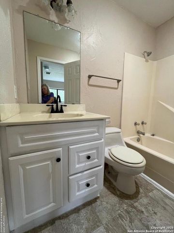 4070 Sunrise Pass, San Antonio, TX 78244