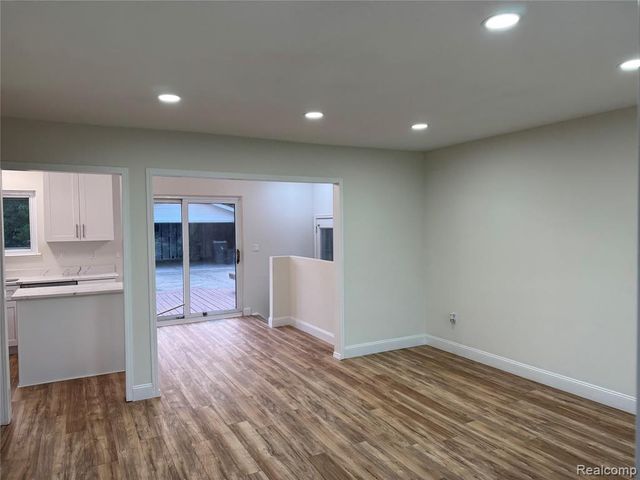 42113 Clayton Street, Clinton Township, MI 48038