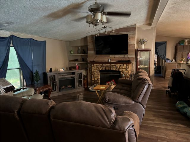 246 Overlook Trail, Gun Barrel City, TX 75156