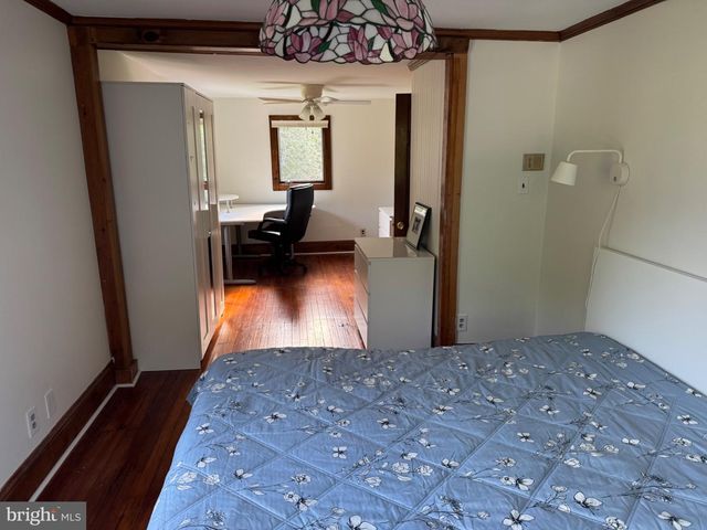308 W PAGES LN, Moorestown, NJ 08057