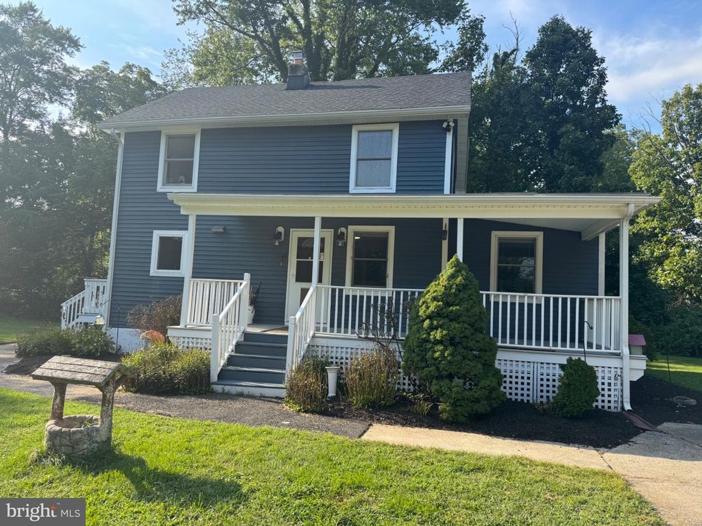 308 W PAGES LN, Moorestown, NJ 08057