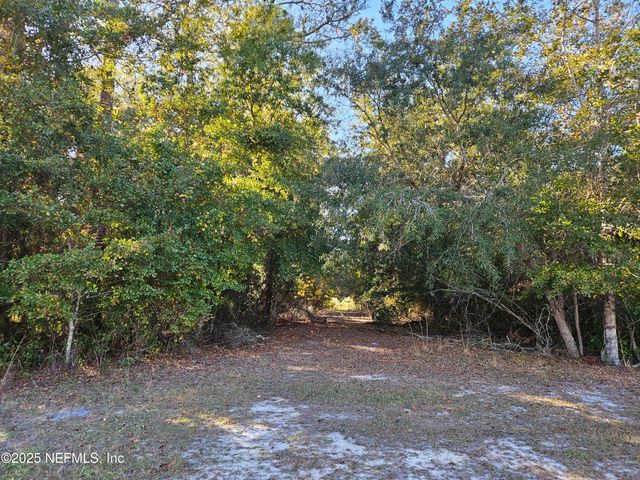 306 LAKESHORE Drive, Starke, FL 32091