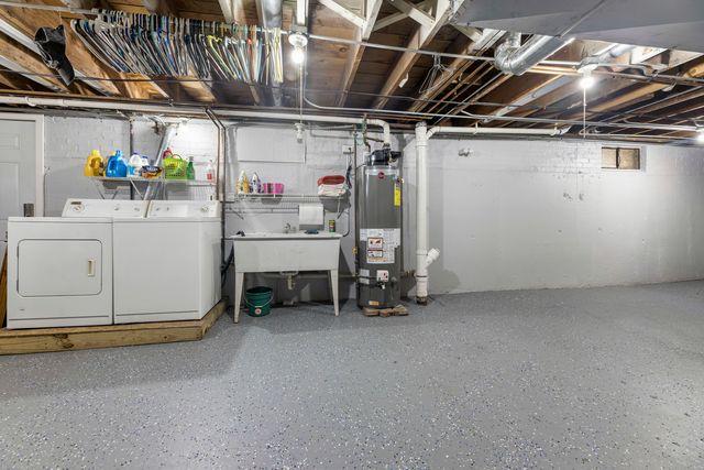 432 Winston Lane, Chicago Heights, IL 60411