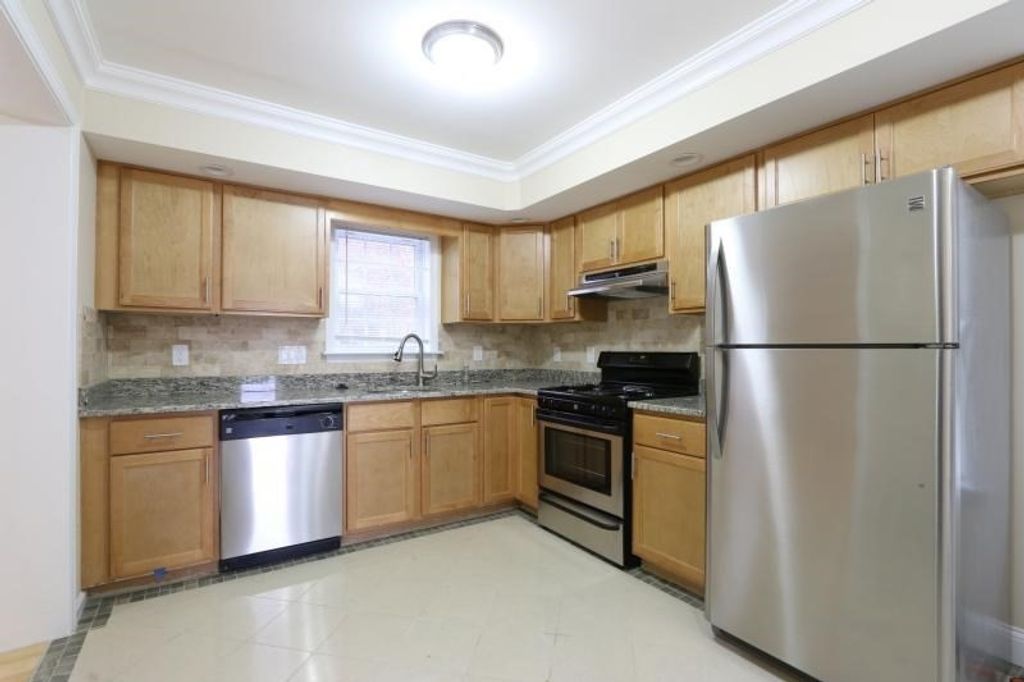 6 Guild St 6, Boston, MA 02119