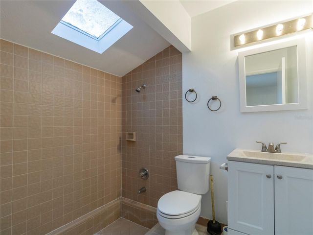 8104 SW 53RD PLACE, Gainesville, FL 32608