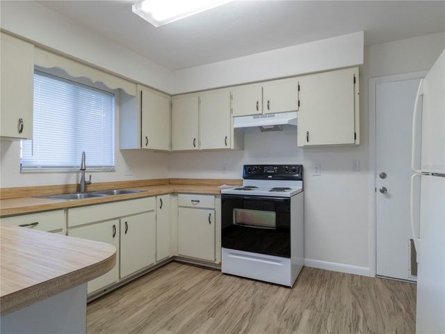 8104 SW 53RD PLACE, Gainesville, FL 32608