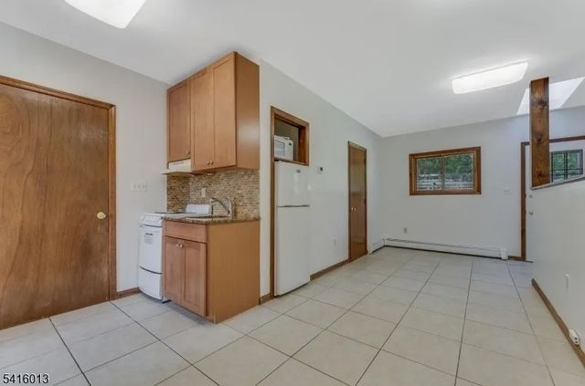 918 Rt523, Readington Twp., NJ 08822