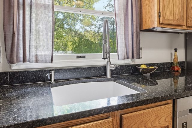 131 Penfro Drive, Iowa City, IA 52246