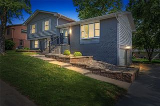 131 Penfro Drive, Iowa City, IA 52246