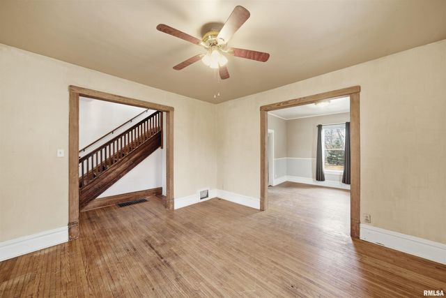 1126 W GILBERT Avenue, Peoria, IL 61604