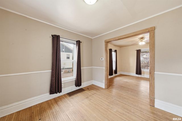 1126 W GILBERT Avenue, Peoria, IL 61604