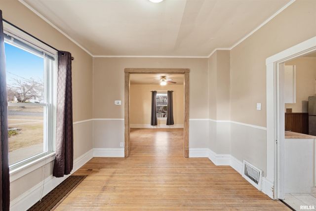 1126 W GILBERT Avenue, Peoria, IL 61604