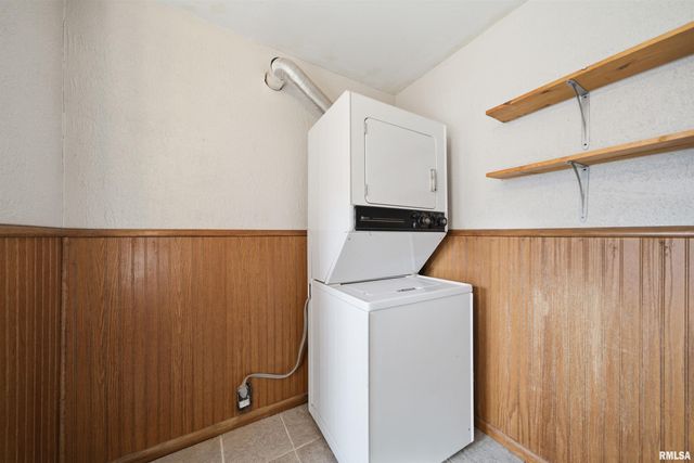 1126 W GILBERT Avenue, Peoria, IL 61604