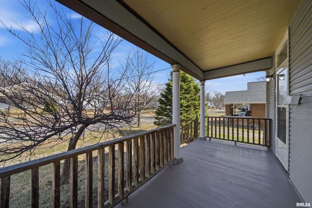 1126 W GILBERT Avenue, Peoria, IL 61604