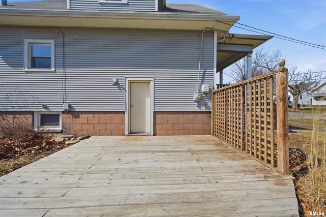 1126 W GILBERT Avenue, Peoria, IL 61604