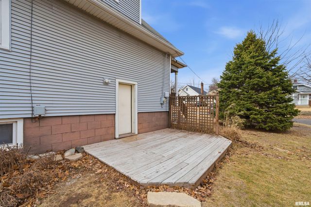 1126 W GILBERT Avenue, Peoria, IL 61604