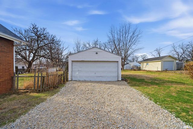 1126 W GILBERT Avenue, Peoria, IL 61604