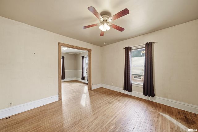 1126 W GILBERT Avenue, Peoria, IL 61604