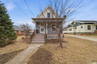 1126 W GILBERT Avenue, Peoria, IL 61604