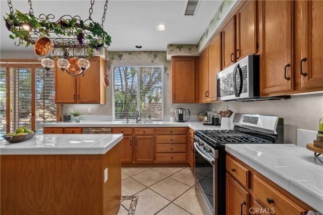20206 Soladera Way, Canyon Country, CA 91351