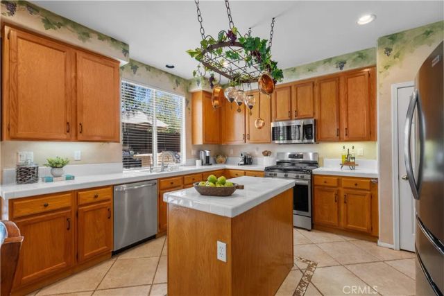 20206 Soladera Way, Canyon Country, CA 91351