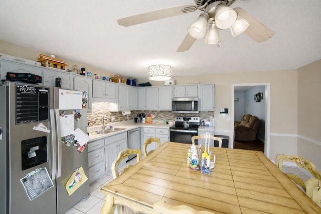 586 WYLIE DR, Brighton, TN 38011