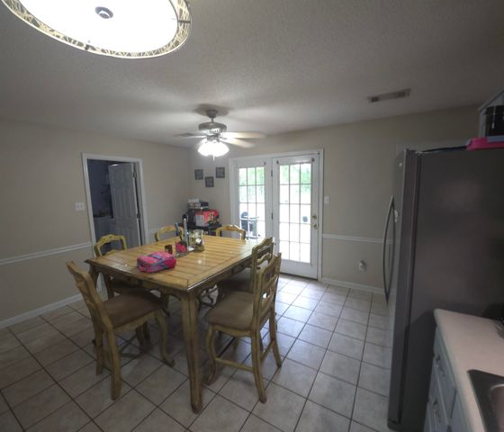 586 WYLIE DR, Brighton, TN 38011