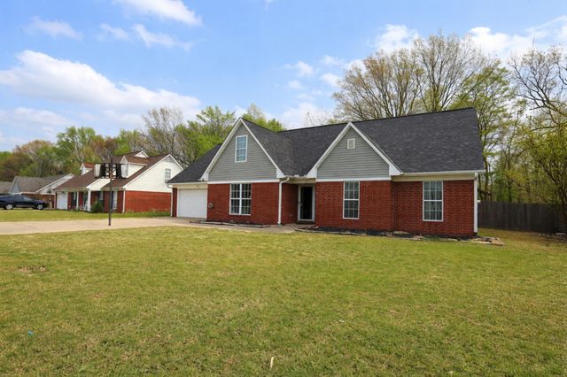 586 WYLIE DR, Brighton, TN 38011